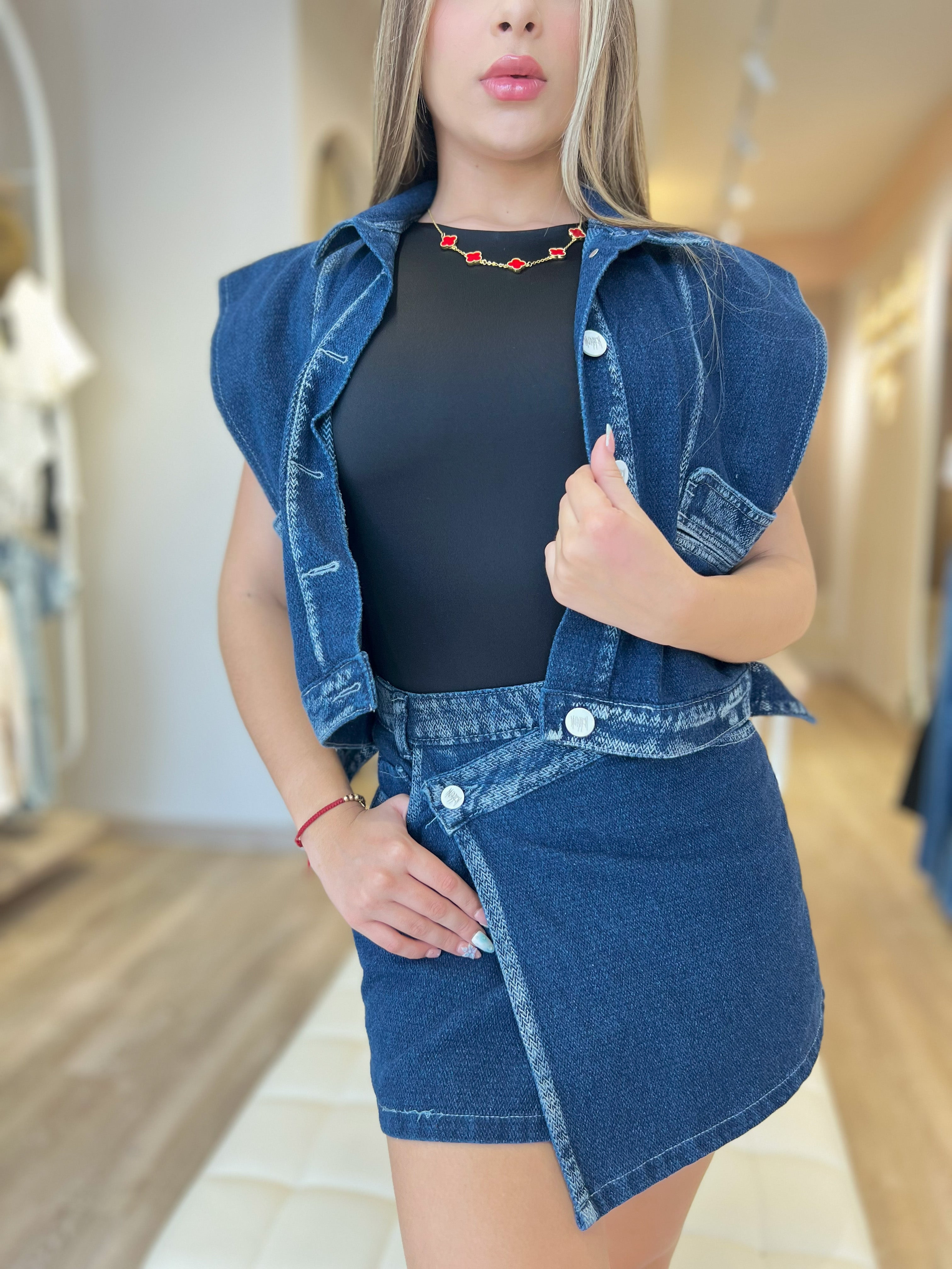 Chaleco y Falda Denim Classic