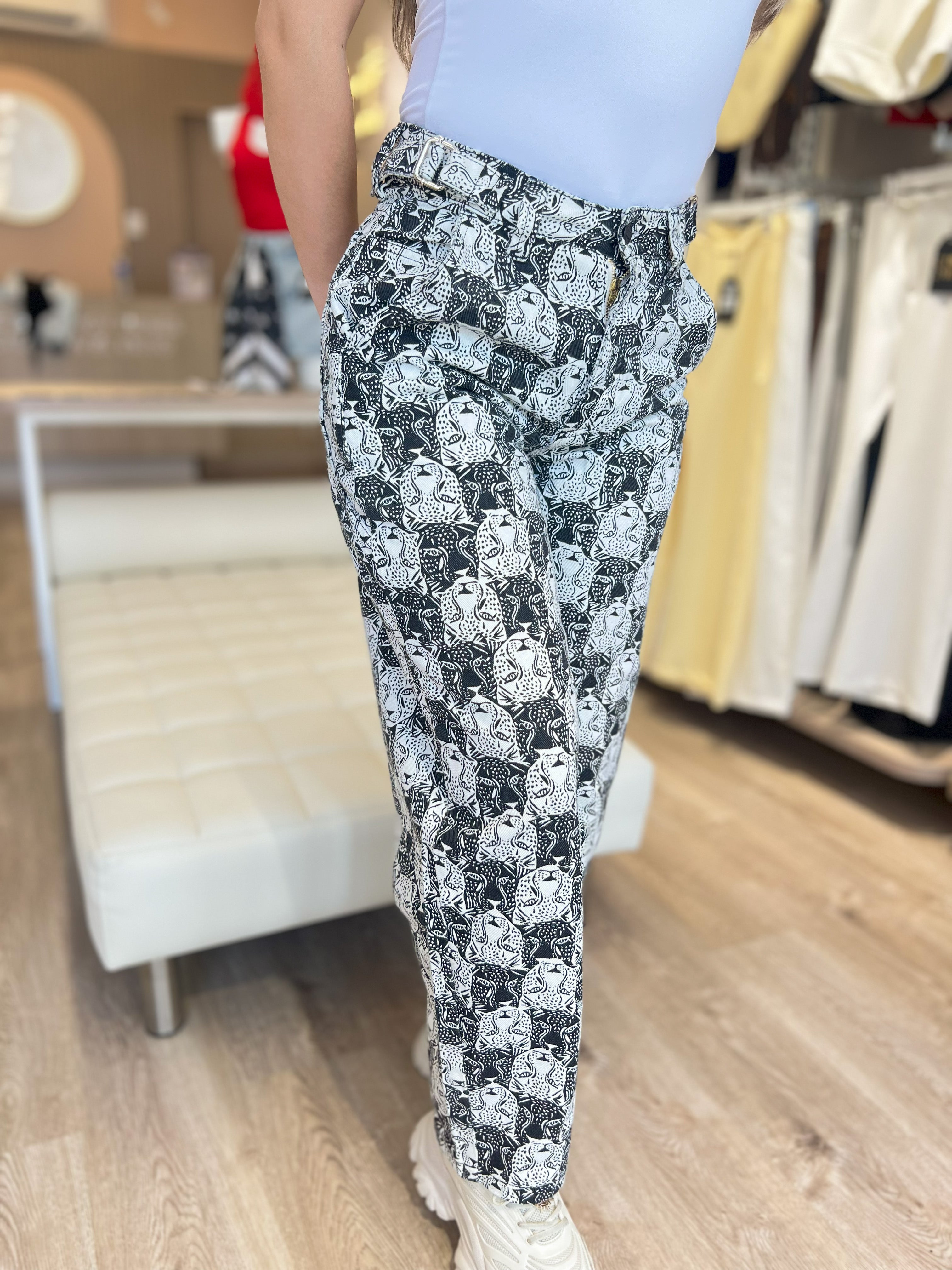 Halter Blanco & Jean Estampado Arte