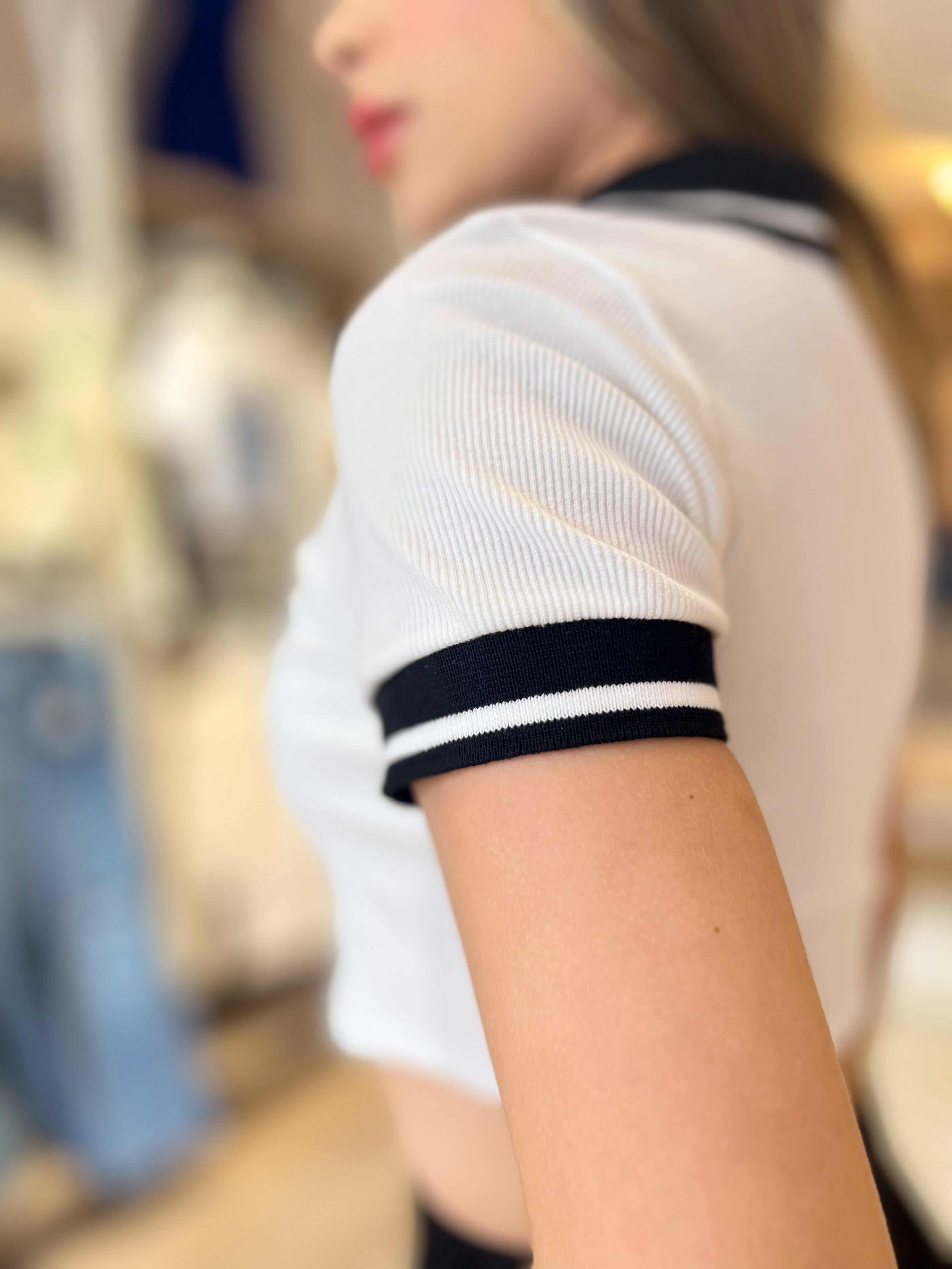 Polo Crop Givenchy & Pantalón Negro